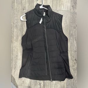 Lululemon down for it all vest